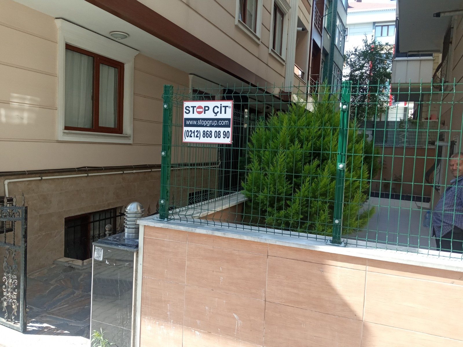 61bb3808-41d7-47ae-b07d-b1c4896d080f