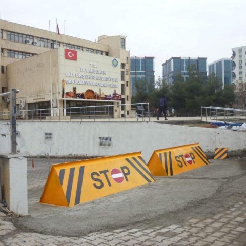 road-blocker-68