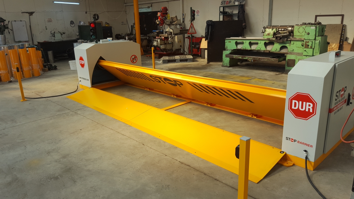 Zemin-Üstü-Road-Blocker-2